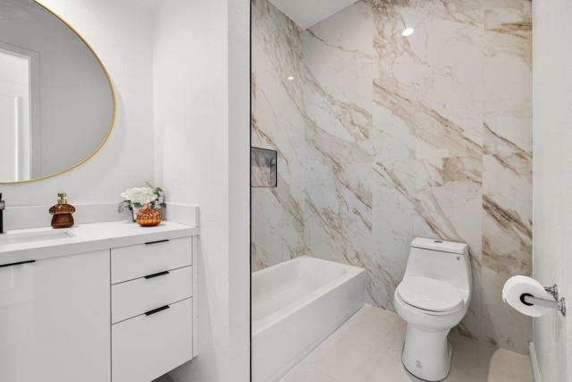 47215 Heliotrope Drive, Palm Desert CA: https://media.crmls.org/mediaz/5f4eb429-2236-48ab-a17a-9c5670e4e1d7.jpg