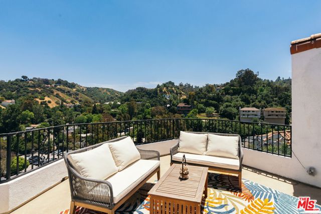 3646 Potosi Avenue, Studio City CA: https://media.crmls.org/mediaz/5f4f6573-a690-47dd-bcab-83399aa980c7.jpg