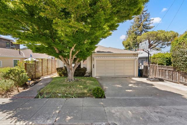 155 Oakview Drive, San Carlos CA: https://media.crmls.org/mediaz/5f506968-adb8-4e73-a6c4-786a51090f1f.jpg
