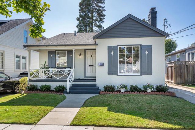 1411 Sanchez Avenue, Burlingame CA: https://media.crmls.org/mediaz/5f50ad46-56e8-46df-91e7-8f61befa9b79.jpg