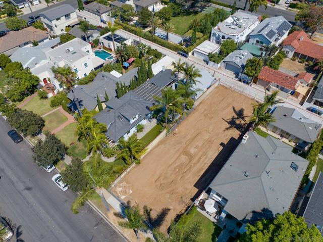 Image 14 of 20 For 743 B Ave  