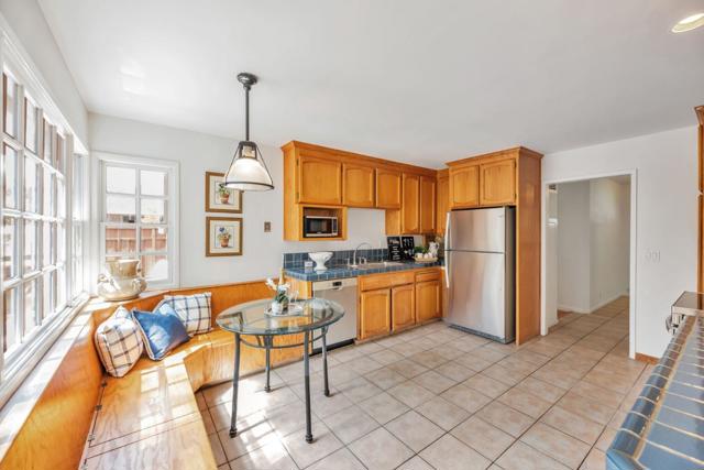 632 Saint Claire Drive, Palo Alto CA: https://media.crmls.org/mediaz/5f516363-d2b2-457f-a365-d6ba35bcaf4f.jpg