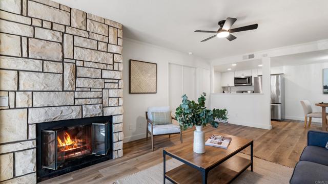 Detail Gallery Image 7 of 35 For 415 Stoney Point Way #106,  Oceanside,  CA 92058 - 2 Beds | 2 Baths