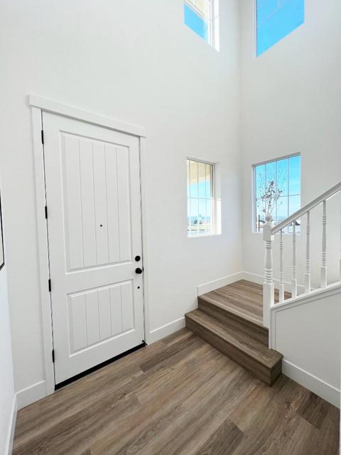 1183 Scout Peak Way, Hollister CA: https://media.crmls.org/mediaz/5f52d8d6-8dfc-4123-94fc-45860b8b57d3.jpg