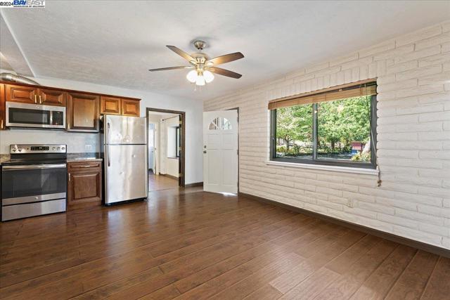 Image 43 of 60 For 41660 Vargas Rd