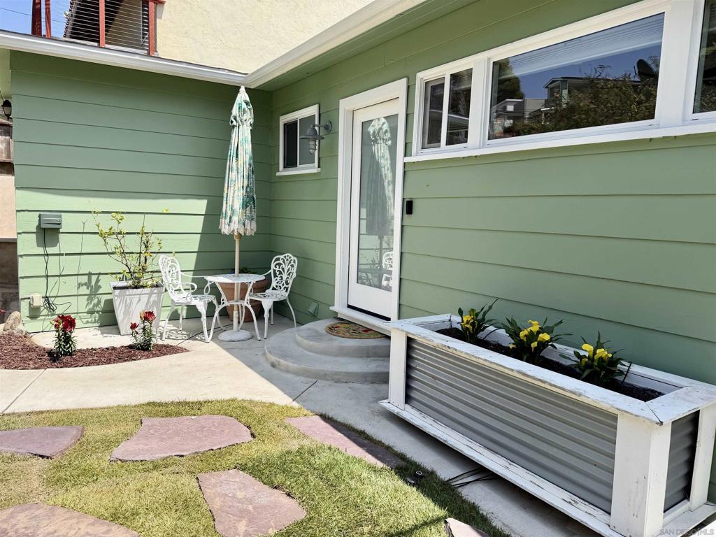 3542 Wawona Dr - photo 5