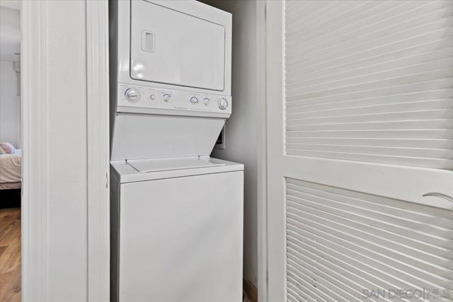 530 K St, San Diego CA: https://media.crmls.org/mediaz/5f55e531-bb3b-45cb-8d02-c7a4e9d82ea9.jpg