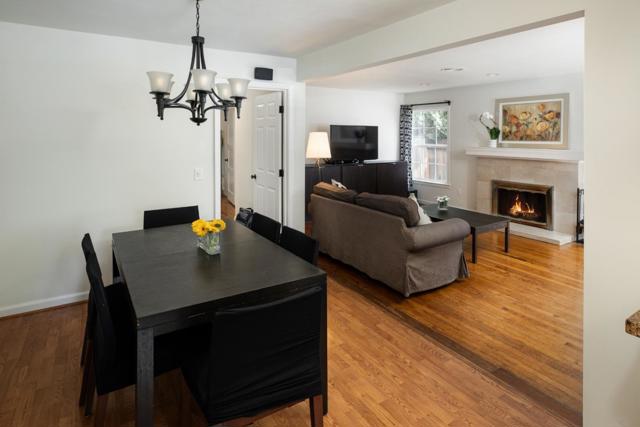 402 Poplar Avenue, Redwood City CA: https://media.crmls.org/mediaz/5f563b4c-544f-4470-ab23-802576303644.jpg