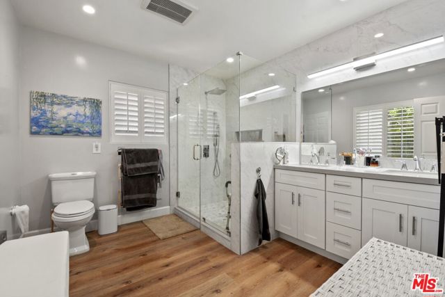10039 La Rosa Drive, Temple City CA: https://media.crmls.org/mediaz/5f5714ca-4282-4bc8-b0da-3b2d8af52b6f.jpg