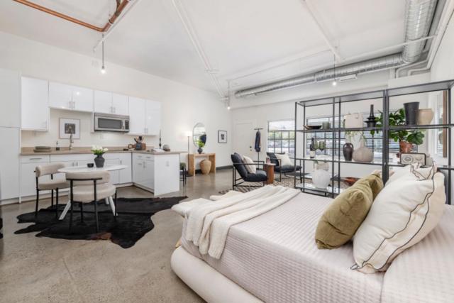 850 W Grand Avenue, Oakland CA: https://media.crmls.org/mediaz/5f575ae7-e99b-4be6-b3c8-ad479de2e424.jpg