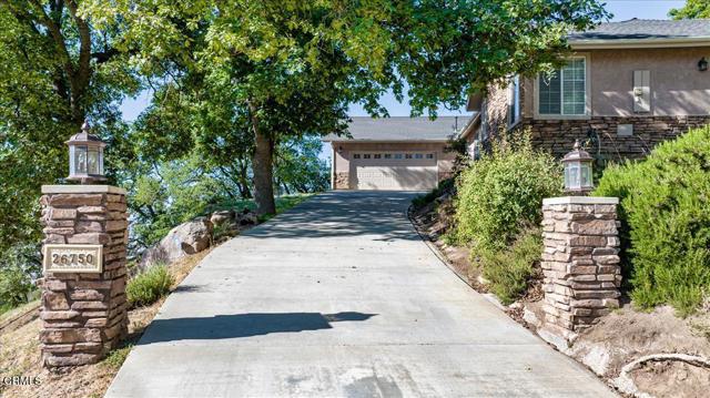 Detail Gallery Image 3 of 43 For 26750 El Camino Dr, Tehachapi,  CA 93561 - 3 Beds | 2 Baths