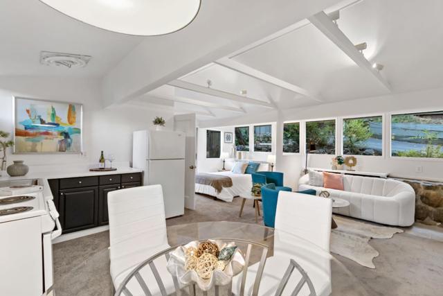 1019 Los Trancos Road, Portola Valley CA: https://media.crmls.org/mediaz/5f57ea44-46f7-4300-91da-34aedc6ee5e0.jpg