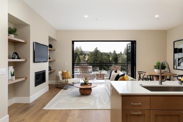 389 First Street, Los Altos CA: https://media.crmls.org/mediaz/5f58168d-50f3-4c4c-8429-632655c4fe03.jpg