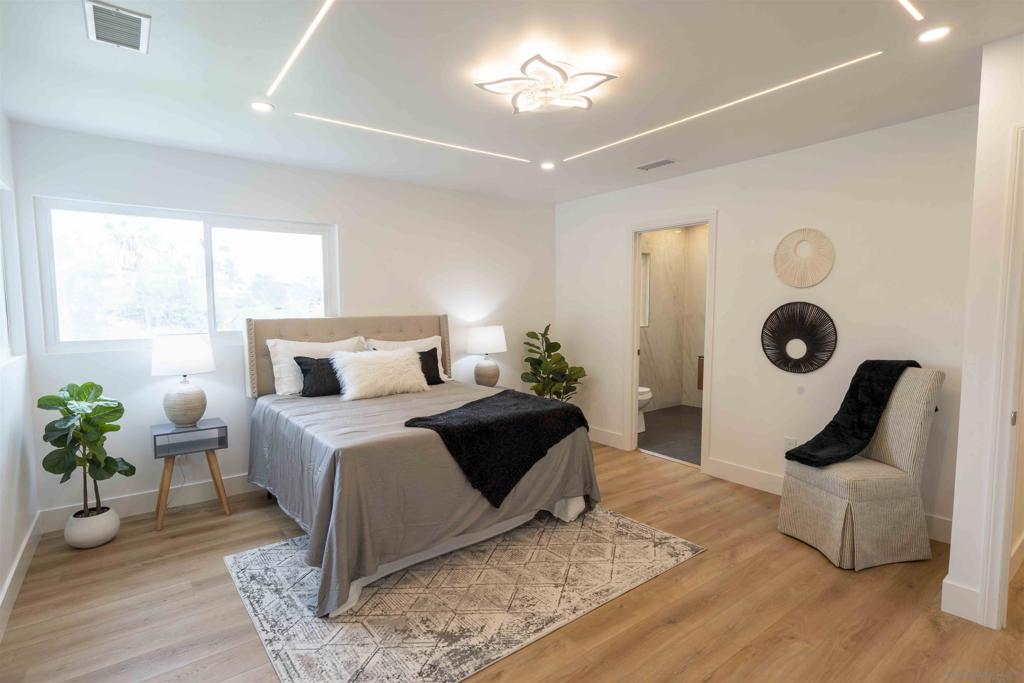 MLS #250039460SD image #34