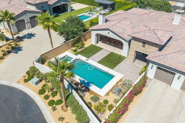 55120 Autumn Valley Court, La Quinta CA: https://media.crmls.org/mediaz/5f58a927-1877-4c74-b25f-b108eaeeff46.jpg