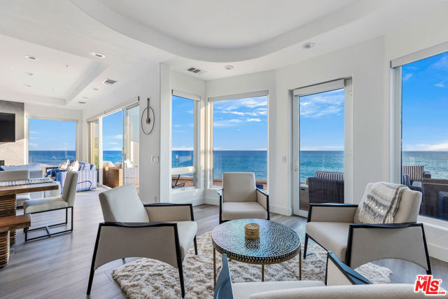 27336 Pacific Coast Highway, Malibu CA: https://media.crmls.org/mediaz/5f58b4af-0797-48a3-b582-20fec5ea0085.jpg