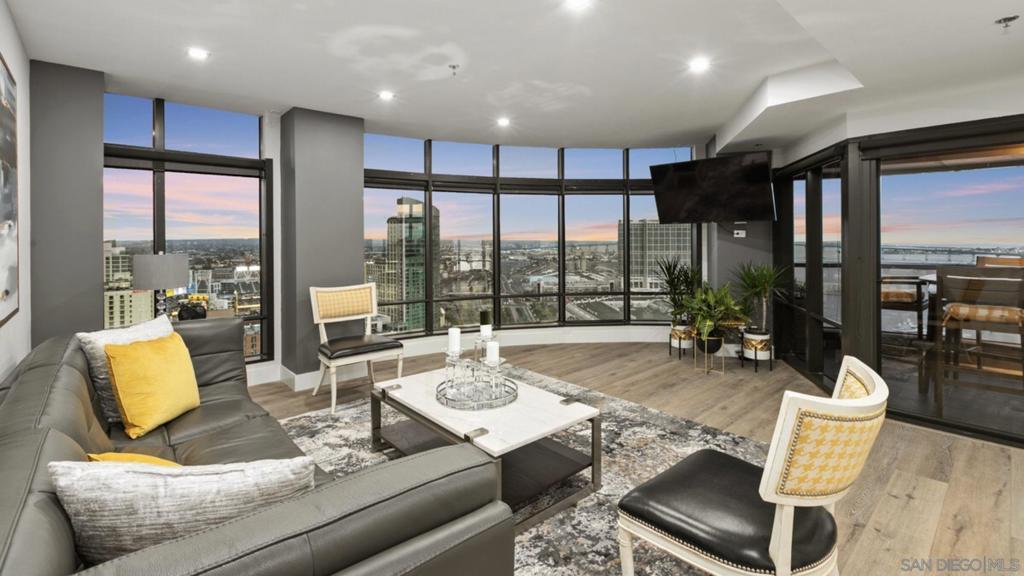 200 Harbor Dr - photo 2