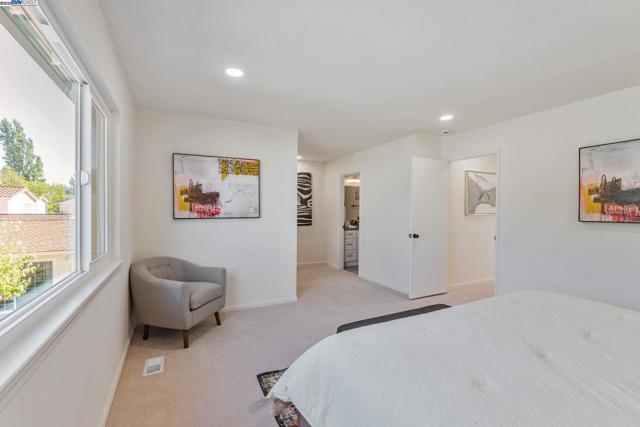 3856 Jacana Lake Ct, Fremont CA: https://media.crmls.org/mediaz/5f5aef72-ef9c-483a-982d-90a095ccf2a3.jpg