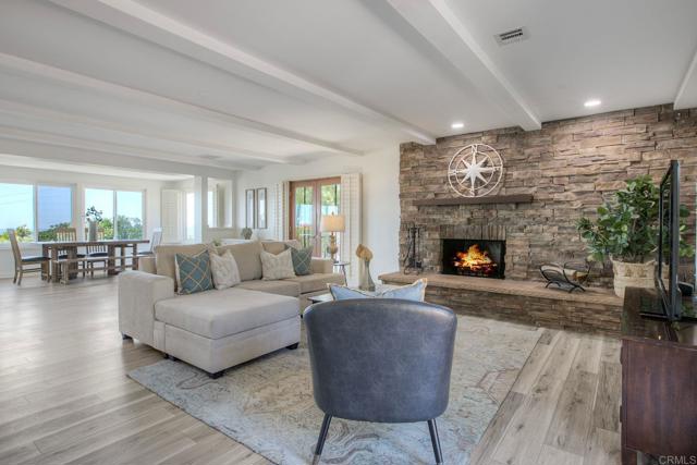 Detail Gallery Image 2 of 58 For 2056 Wonderview Dr, Vista,  CA 92084 - 4 Beds | 3 Baths