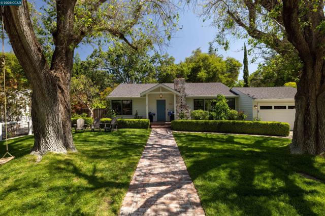 2716 W Newell Ave, Lafayette CA: https://media.crmls.org/mediaz/5f5bf78d-5840-447c-b938-55650486713d.jpg