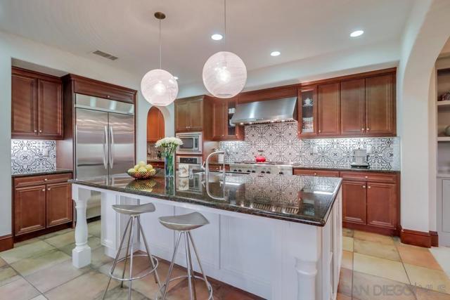 8457 Lower Scarborough, San Diego CA: https://media.crmls.org/mediaz/5f5c70d4-ccbb-47c6-8c88-6d546bfbdcd5.jpg