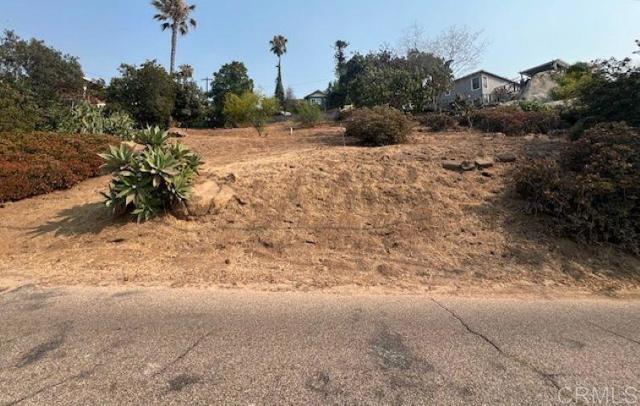 0 Grossmont Blvd., La Mesa CA: https://media.crmls.org/mediaz/5f5d8490-cd12-41b7-8582-4979dbd2c8bf.jpg