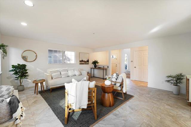 2200 Pelican, Santa Cruz CA: https://media.crmls.org/mediaz/5f5dbce0-e9a7-4229-a950-1180c28313cc.jpg