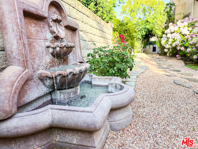 Image 31 of 36 For 5338 Via Dolores