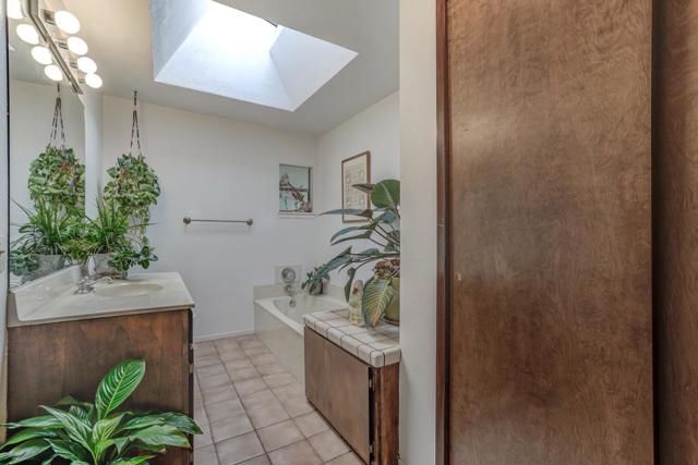 2854 Illinois Avenue, Corning CA: https://media.crmls.org/mediaz/5f5ec0a7-ce46-4812-a75d-69423bb6b864.jpg