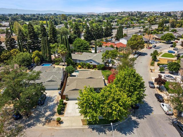 5301 Olstad Court, San Jose CA: https://media.crmls.org/mediaz/5f5ed719-9e7c-49f4-a13d-9f7f0c01a68e.jpg