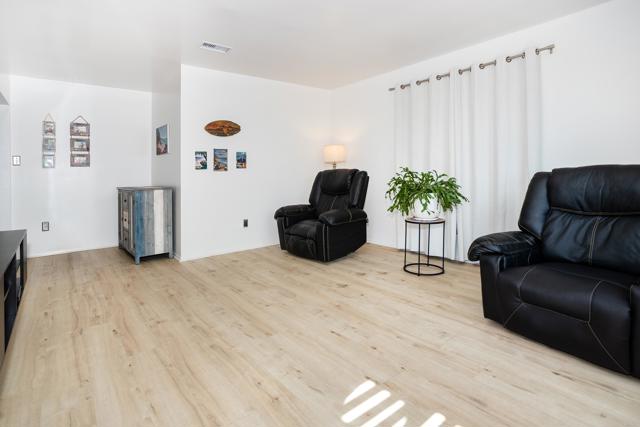 Detail Gallery Image 17 of 25 For 1540 Highridge Dr, Oceanside,  CA 92056 - 2 Beds | 2 Baths