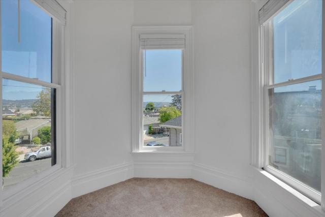2310 Pacific Avenue, Alameda CA: https://media.crmls.org/mediaz/5f5eeba3-0e21-44ee-b6f5-c107b9e2a863.jpg