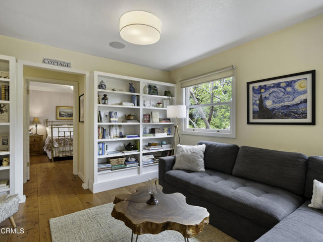 Detail Gallery Image 6 of 39 For 10392 Hills Rd, Mendocino,  CA 95460 - 2 Beds | 1 Baths