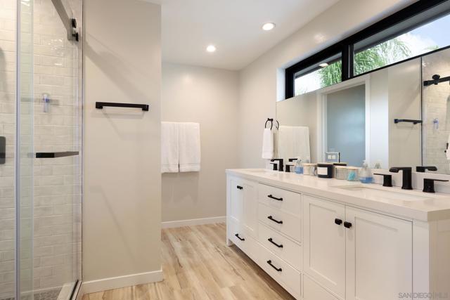 1686 88 Gecko Road, Vista CA: https://media.crmls.org/mediaz/5f613122-315c-4c6a-8bd6-7d78ec67f8d8.jpg