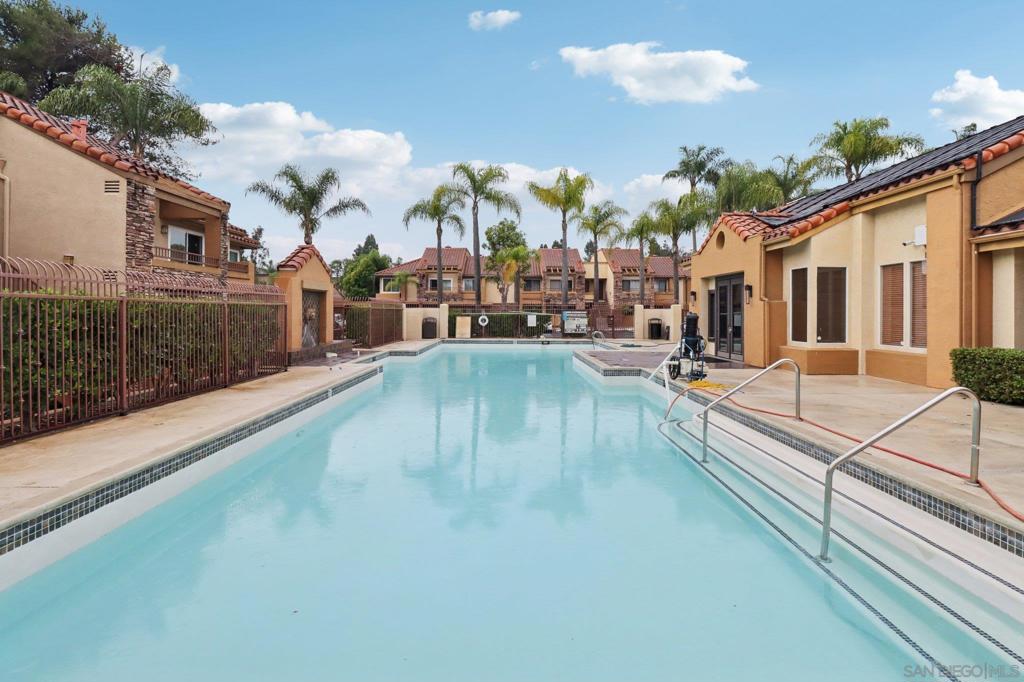 MLS #250037661SD image #47