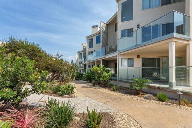 Detail Gallery Image 27 of 43 For 135 S Sierra Ave, Solana Beach,  CA 92075 - 2 Beds | 2 Baths