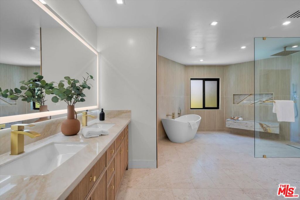 MLS #26845903 image #37