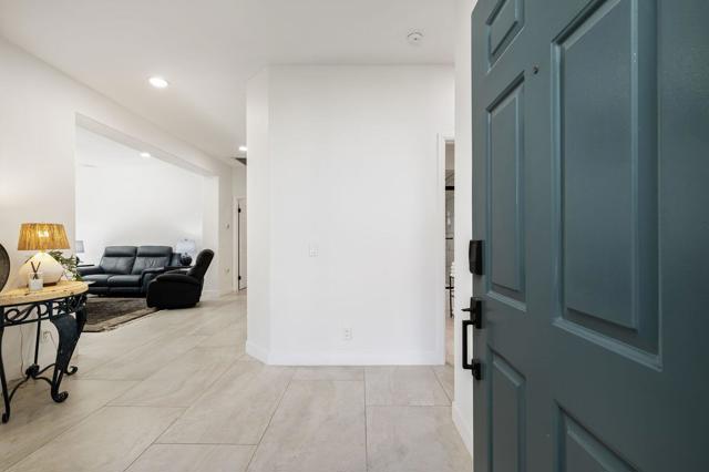 48205 Vista De Nopal, La Quinta CA: https://media.crmls.org/mediaz/5f62de1b-4ef6-4cab-abf2-446db368bbaf.jpg