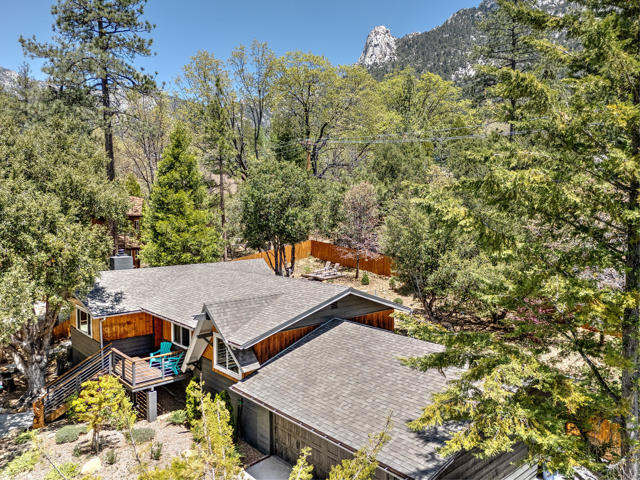 25440 Rim Rock Road, Idyllwild CA: https://media.crmls.org/mediaz/5f64f4a0-9ddd-48e6-a0ec-86f9103c2f46.jpg