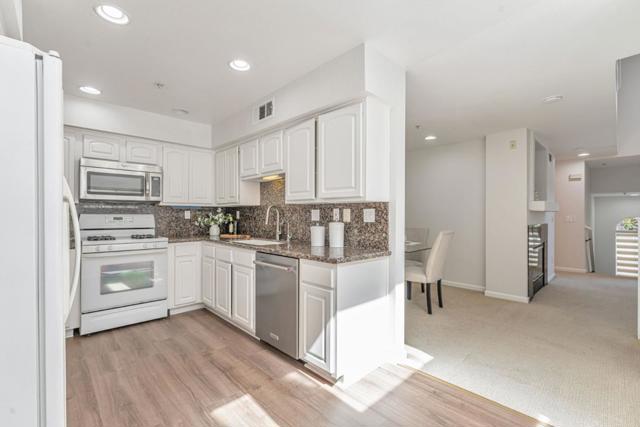 1029 Avila Terraza, Fremont CA: https://media.crmls.org/mediaz/5f651472-60cd-4084-805c-501d20a4a9b3.jpg