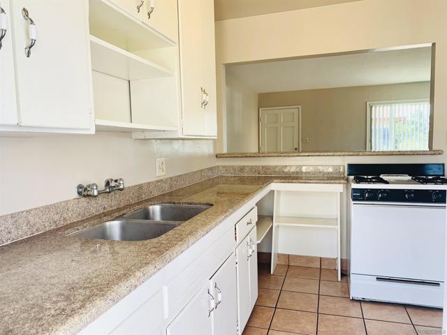 Image 6 of 20 For 1173 Felspar St.