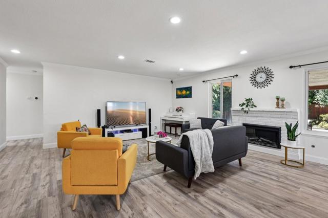 5195 Calicowood Place, San Jose CA: https://media.crmls.org/mediaz/5f6664a2-5cf9-4f4c-b16e-7531c0ef0fd6.jpg