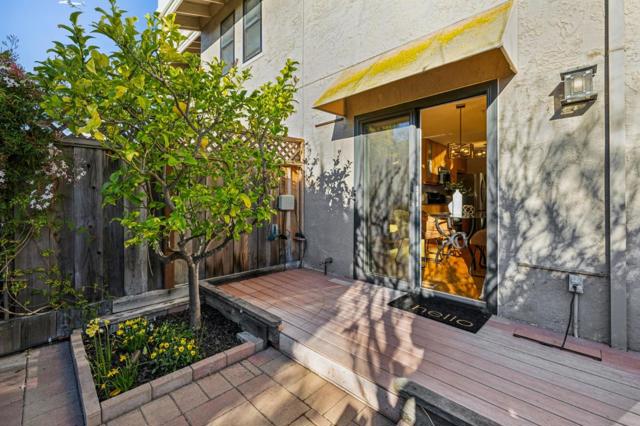 146 Albacore Lane, Foster City CA: https://media.crmls.org/mediaz/5f67d44e-5348-41ea-bd79-ad1b798a08c6.jpg