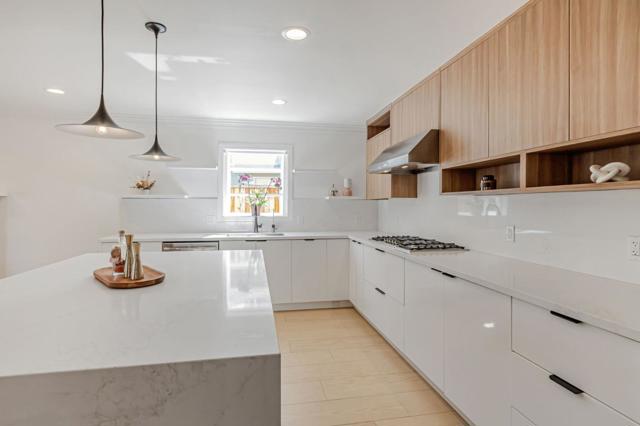 4730 Del Loma Court, Campbell CA: https://media.crmls.org/mediaz/5f67f184-1168-426c-9a6f-988a2813e447.jpg