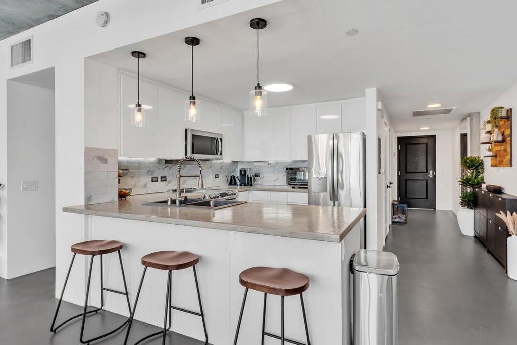 1080 Park Blvd - photo 4