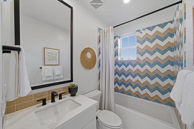 4898 Las Positas Road, Livermore CA: https://media.crmls.org/mediaz/5f6b32a0-263e-4e45-bd0e-5d110860c03c.jpg