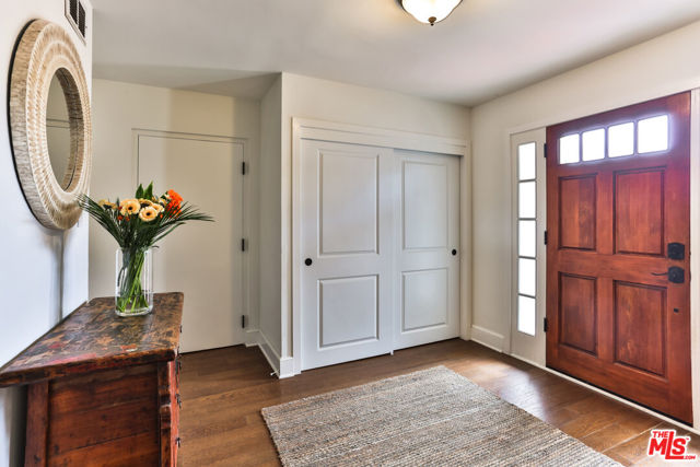 218 Montreal Street, Playa del Rey CA: https://media.crmls.org/mediaz/5f6c5d02-df69-4c81-bc3e-f91af29463c7.jpg