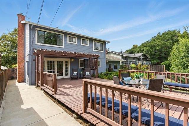 3642 Mcnulty Way, Redwood City CA: https://media.crmls.org/mediaz/5f6cda00-5323-470b-8beb-e2da4c1bdc76.jpg