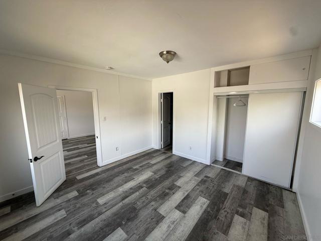 1733 Dahlia Ave, San Diego CA: https://media.crmls.org/mediaz/5f6dcfa1-ebe7-48f5-9196-8c54e55baf48.jpg