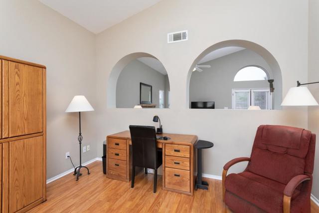 847 Amber Avenue, Clovis CA: https://media.crmls.org/mediaz/5f6e16cf-8747-4c0a-a224-fb19f3933b4c.jpg